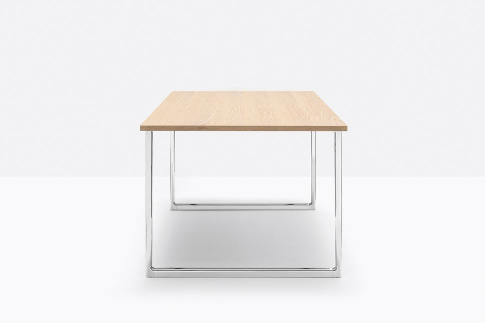 Scrivania Toa Table di Pedrali