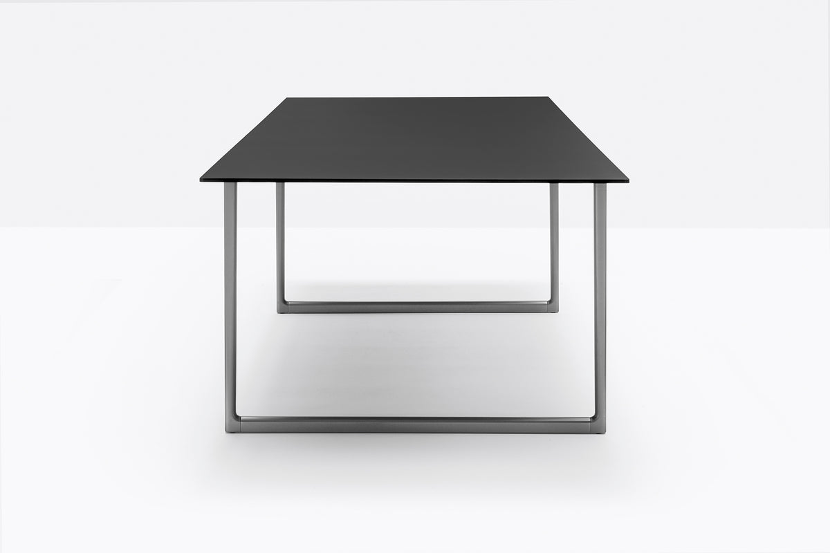 Scrivania Toa Table di Pedrali