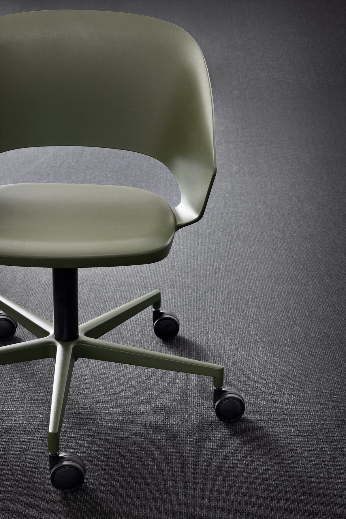 Poltroncina Icon Swivel di Mara